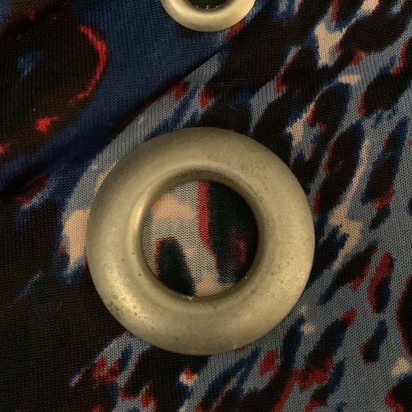 Isabel High Low long tank top Size XL with fun rivets - Picture 6 of 6